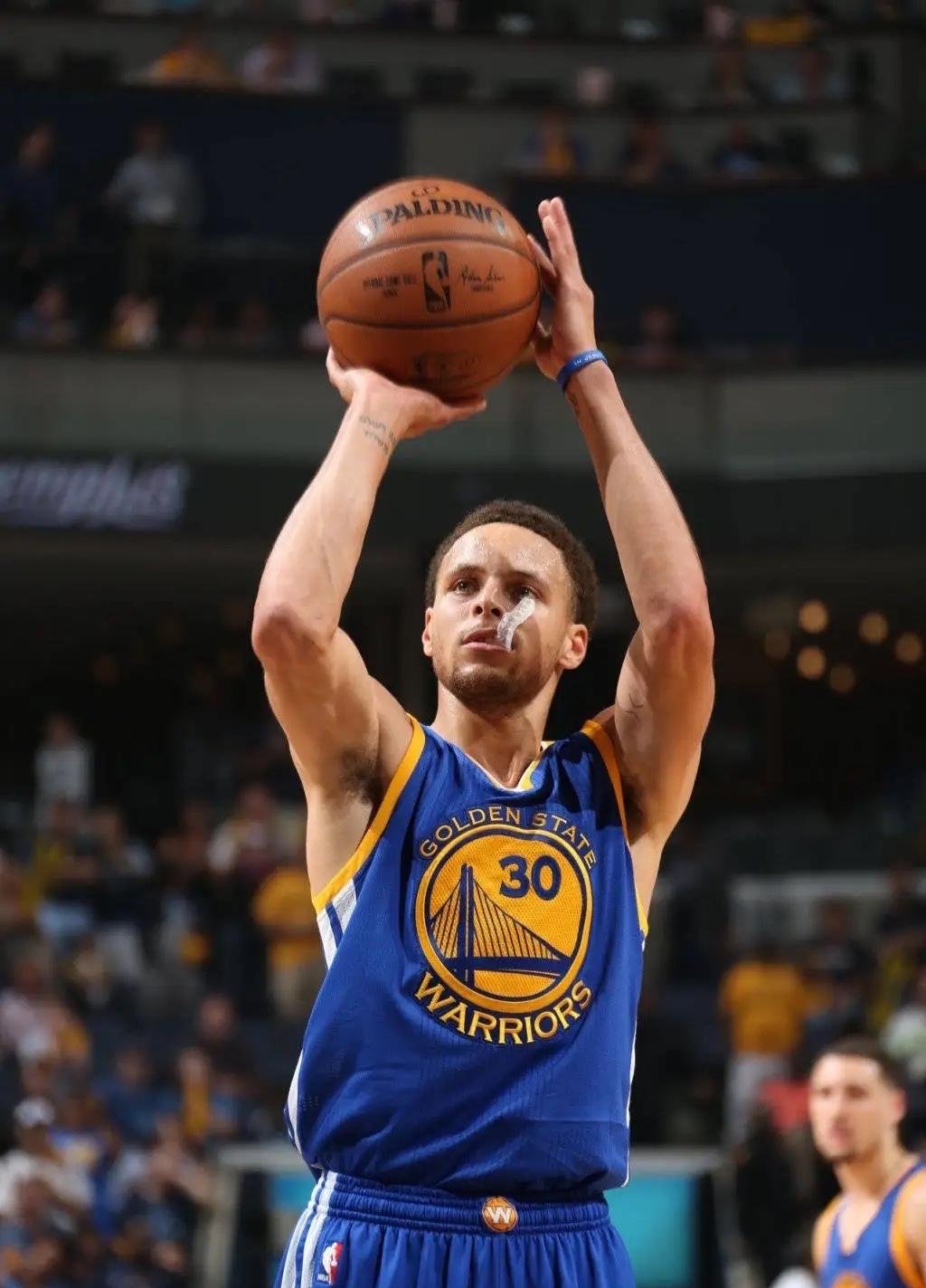 关于库里在中国队比赛中状态火爆国际比赛日俄克拉荷马雷霆备战社区盾，网友：Ming在巴塞罗那比赛中逆转的信息云鼎娱乐