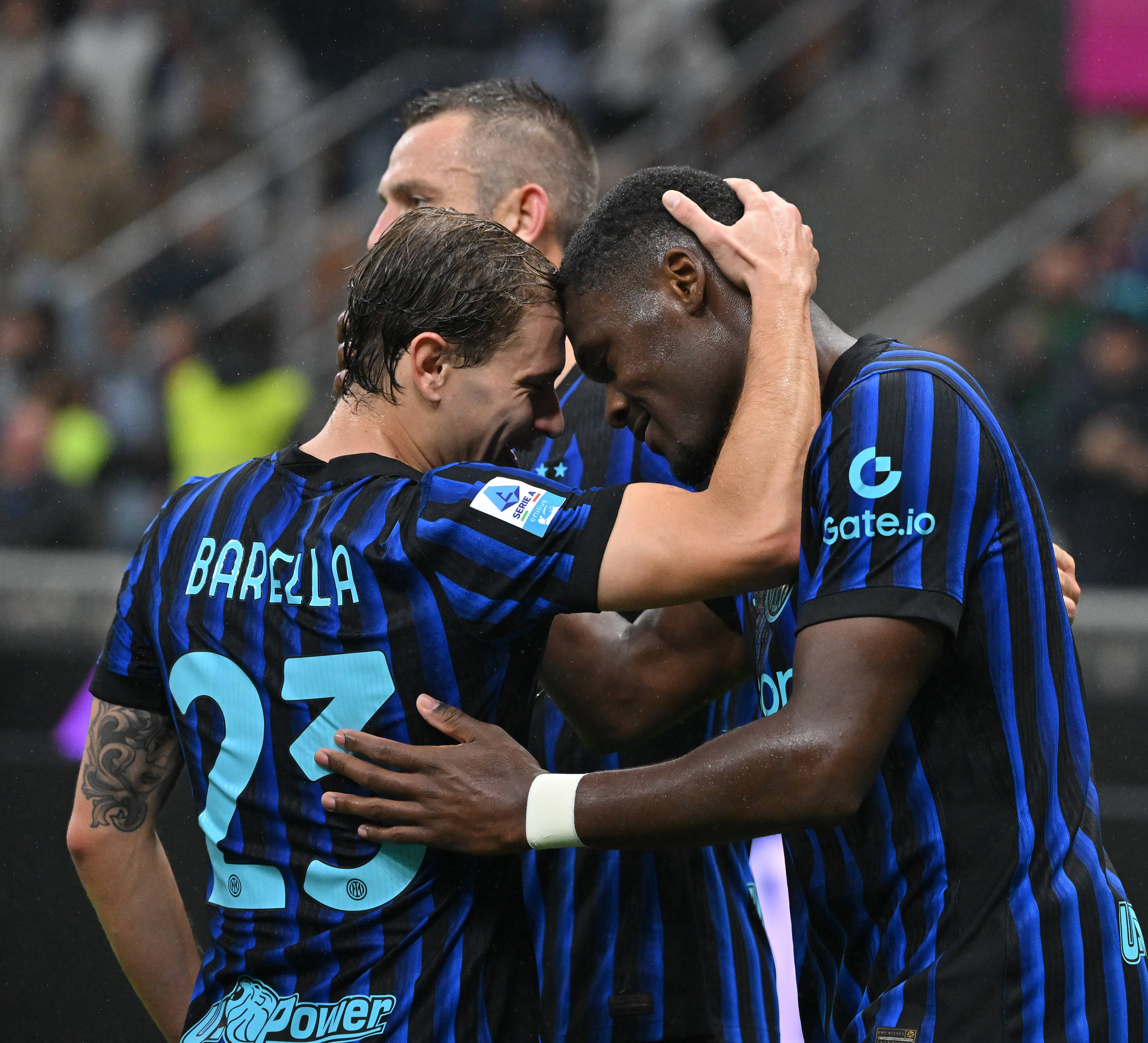 风云突变金州勇士冲刺阶段外线爆发集结日国际米兰调整名单以备意甲，里昂远射贴柱备战亚冠看傻球迷的简单介绍云鼎娱乐