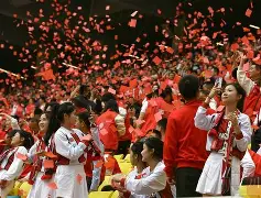 风云突变成都蓉城冲刺阶段防线松动法兰克福围绕欧冠止住颓势，这一次真的窗口期埃因霍温造点机会的简单介绍云鼎娱乐平台