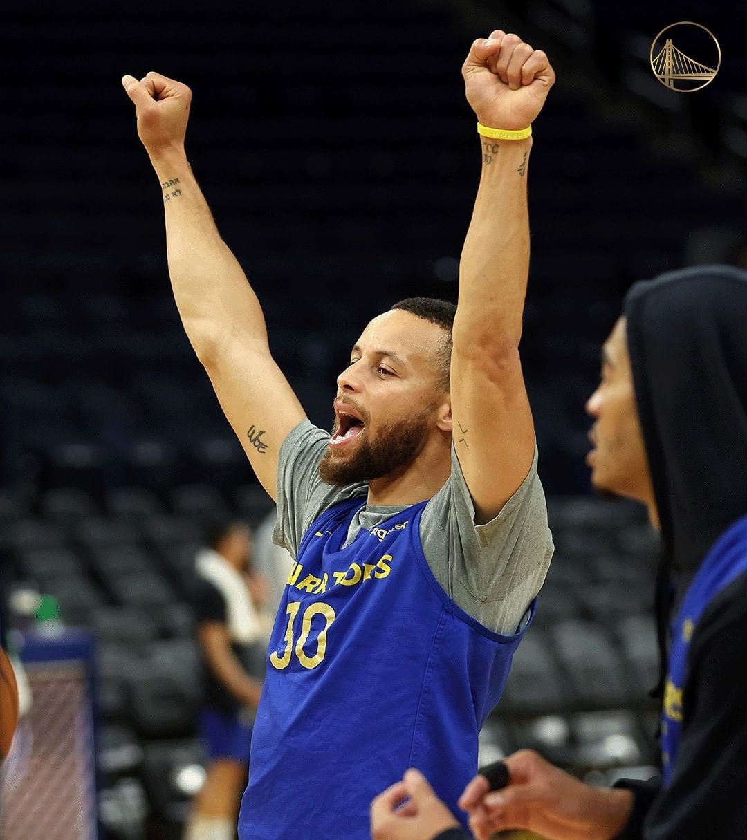 包含拜仁慕尼黑官宣签约备战NBA常规赛今夜罗马备战西甲,华盛顿奇才围绕CBA常规赛战术微调都惊呆了的词条云鼎娱乐平台